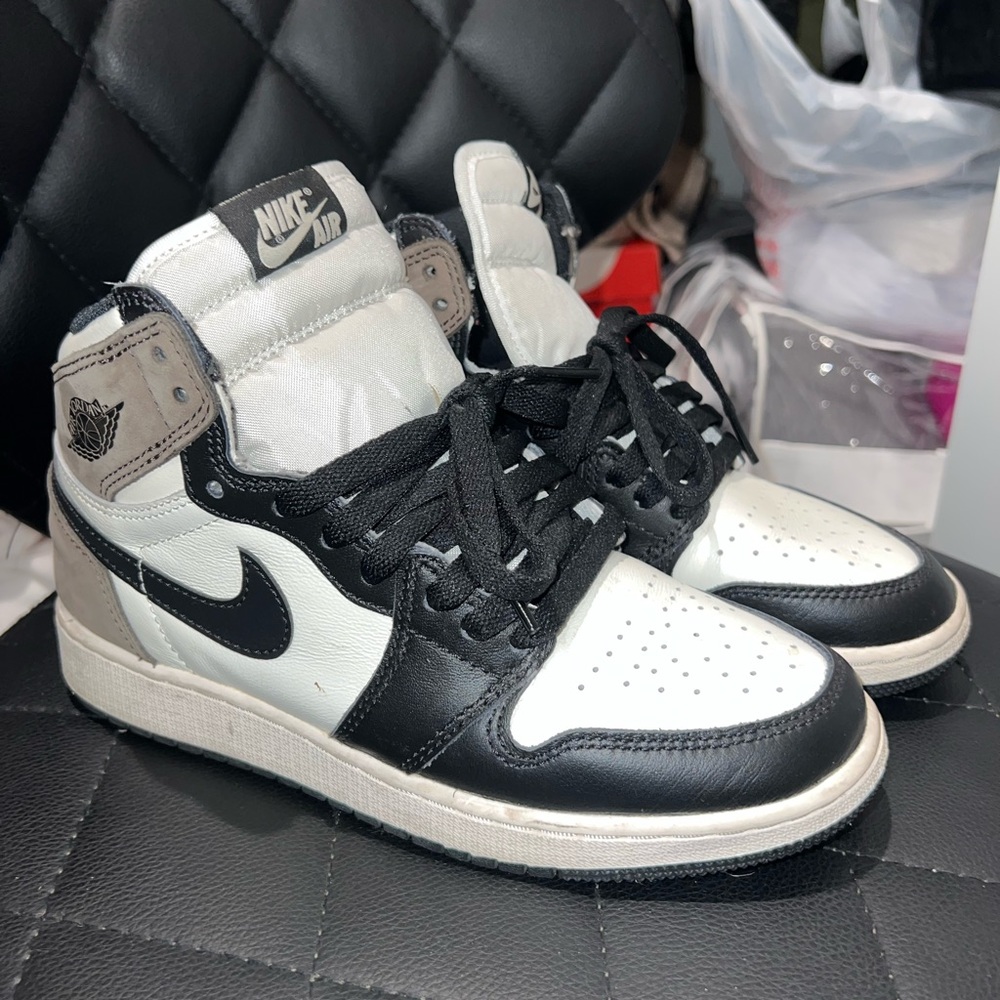 Nike Dark Mocha Retro 1s